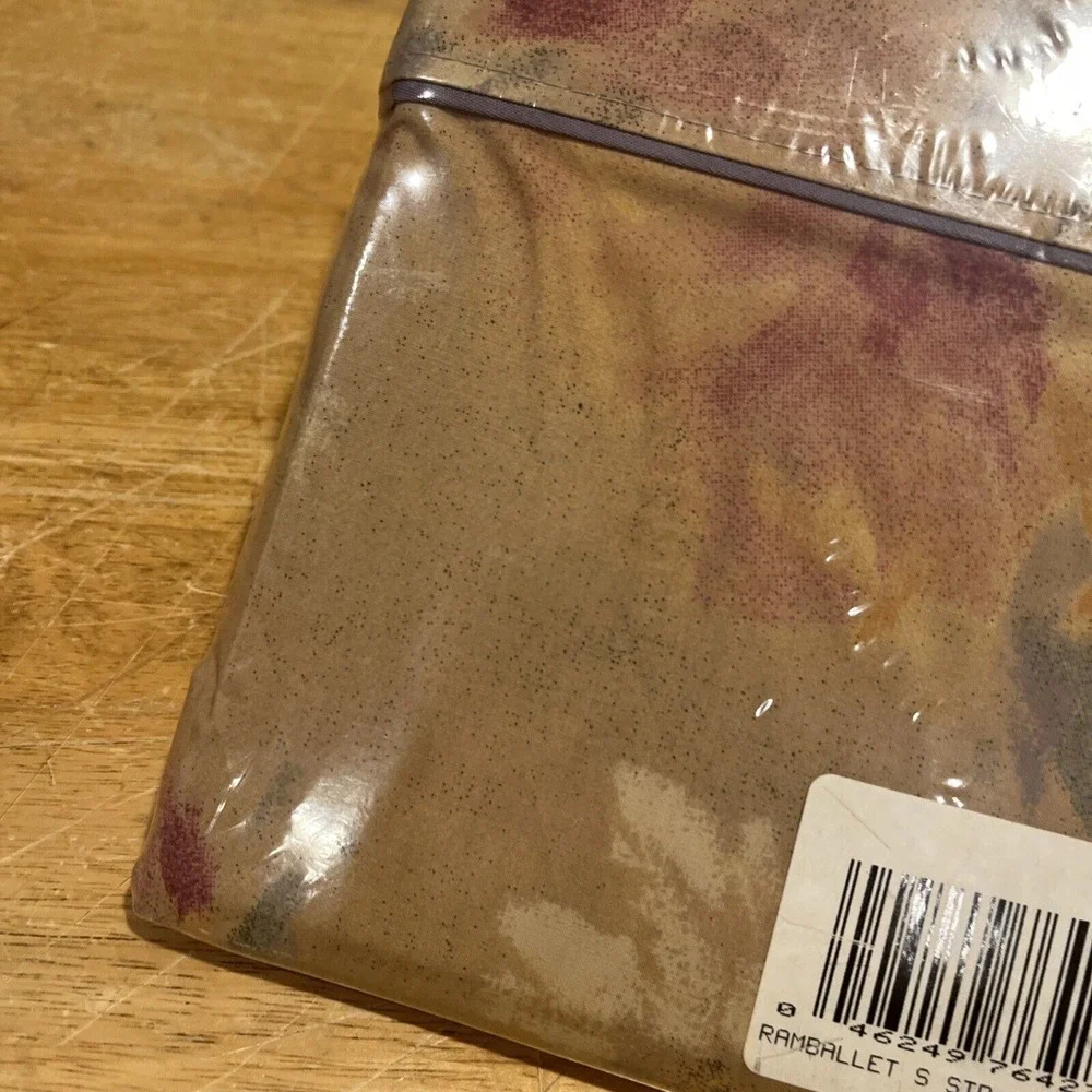 Vintage Crown Crafts Standard Pillowcases NIP Ramballet Brown‎ Floral Watercolor